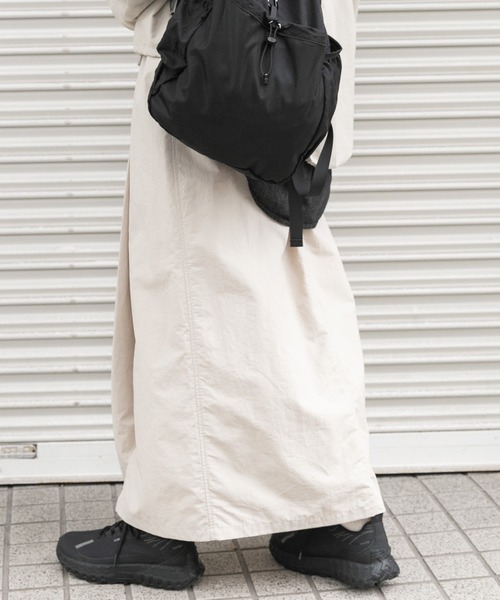 EKAL（エカル）の「『UR TECH』ナイロンタッサ－ラップ風スカート（スカート・レディース・ネイビー/ベージュ/イエロー/ライトブルー・ONE）」の6枚目の写真