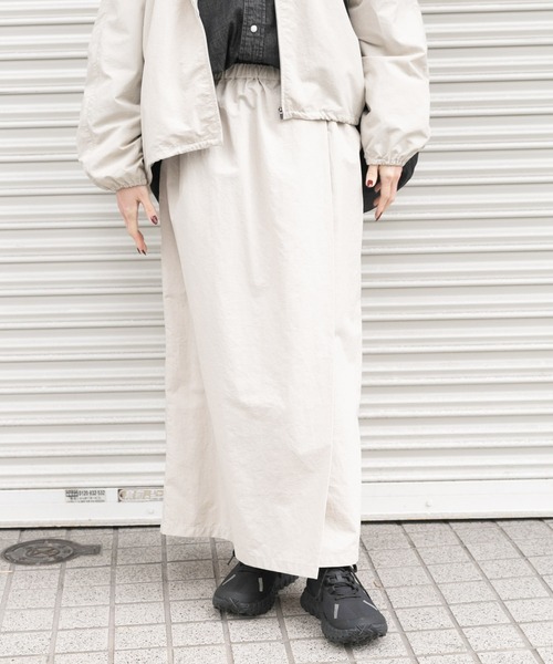 EKAL（エカル）の「『UR TECH』ナイロンタッサ－ラップ風スカート（スカート・レディース・ネイビー/ベージュ/イエロー/ライトブルー・ONE）」の8枚目の写真