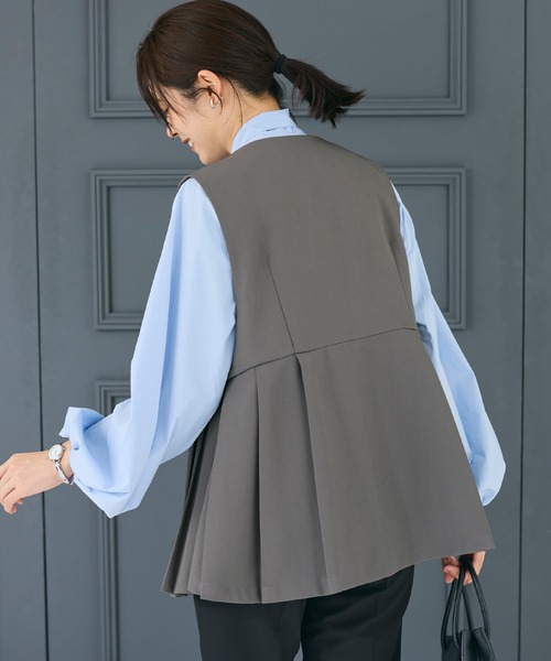 coca（coca）（コカ）の「タックペプラムベスト| セレモニー オフィス ママスーツ フォーマルウェア 卒業式（ベスト・レディース・ブラック/チャコール・M/L）」の5枚目の写真