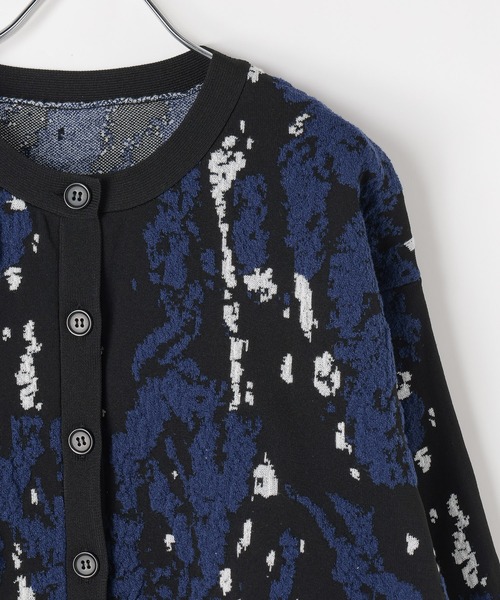 PAGEBOY（ページボーイ）の「3Dモザイクカーディガン（カーディガン/ボレロ・レディース・ブラック/オフホワイト/ブルー・FREE）」の13枚目の写真