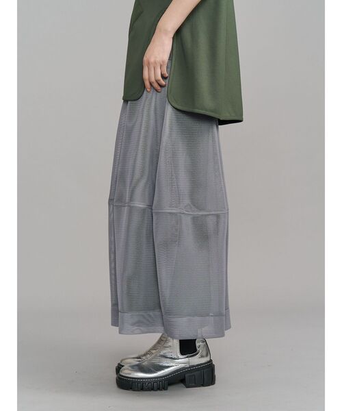 UN3D.（アンスリード）の「DOUBLE FACE MESH COCOON SK / ダブルフェイスメッシュコクーンスカート（スカート・レディース・グレー/ホワイト/ブラック・36/38）」の14枚目の写真