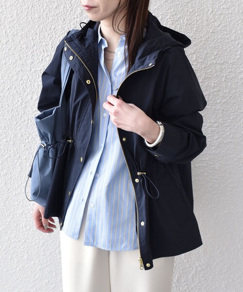 SHIPS Colors(シップス カラーズ)の「SHIPS Colors: 〈手洗い可能〉ライト マウンテンパーカー 2◇(マウンテンパーカー・レディース・オフホワイト/ネイビー・MEDIUM/SMALL)」の13枚目の写真