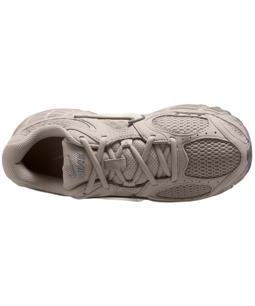 NIKE(ナイキ)の「ナイキ NIKE ナイキ V5 RNR(スニーカー・レディース・ベージュ・23.0cm/23.5cm/24.0cm/24.5cm/25.0cm)」の9枚目の写真