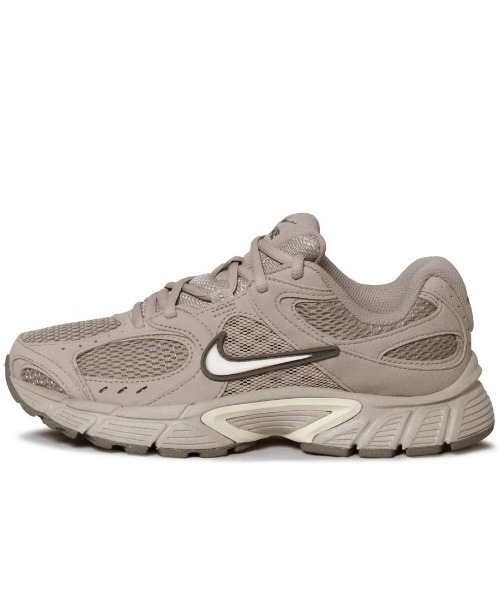 NIKE(ナイキ)の「ナイキ NIKE ナイキ V5 RNR(スニーカー・レディース・ベージュ・23.0cm/23.5cm/24.0cm/24.5cm/25.0cm)」の6枚目の写真