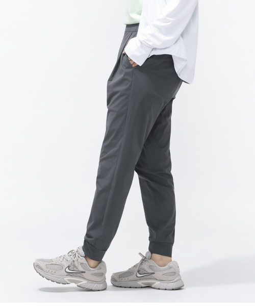 NIKE(ナイキ)の「ナイキ NIKE ナイキ V5 RNR(スニーカー・レディース・ベージュ・23.0cm/23.5cm/24.0cm/24.5cm/25.0cm)」の4枚目の写真
