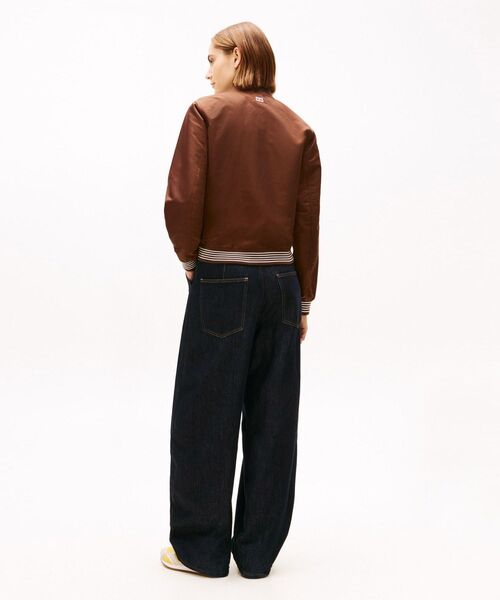 TOMMY HILFIGER(トミーヒルフィガー)の「バーシティボンバージャケット(ブルゾン・レディース・マルチ/ブラウン・X-SMALL/MEDIUM/SMALL)」の9枚目の写真