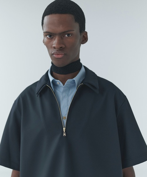 CULLNI(クルニ)の「Dry Gabardine Layered collar Half Zip Shirt(シャツ/ブラウス・メンズ・カーキ/ブラック/ネイビー/チャコール・2/1/0)」の19枚目の写真