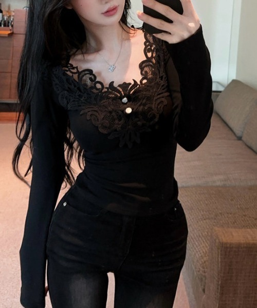 gossip！ロサンゼルス（ゴシップロサンゼルス）の「Y2K レース  きれいめニット（長袖）（Tシャツ/カットソー・レディース・ブラック/ホワイト・M/L）」の4枚目の写真