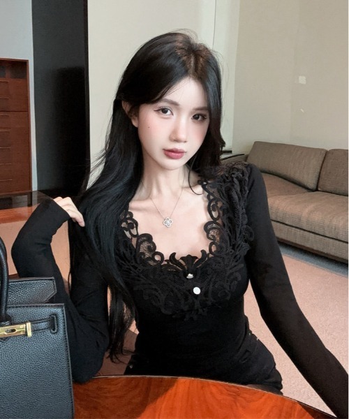 gossip！ロサンゼルス（ゴシップロサンゼルス）の「Y2K レース  きれいめニット（長袖）（Tシャツ/カットソー・レディース・ブラック/ホワイト・M/L）」の11枚目の写真