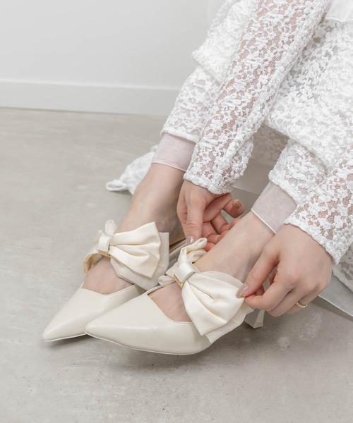 RANDA(ランダ)の「ビッグリボンミュールパンプス(パンプス・レディース・アイボリー/ブラック/ピンク・M/L/S/LL)」の1枚目の写真