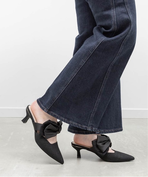 RANDA(ランダ)の「ビッグリボンミュールパンプス(パンプス・レディース・アイボリー/ブラック/ピンク・M/L/S/LL)」の21枚目の写真