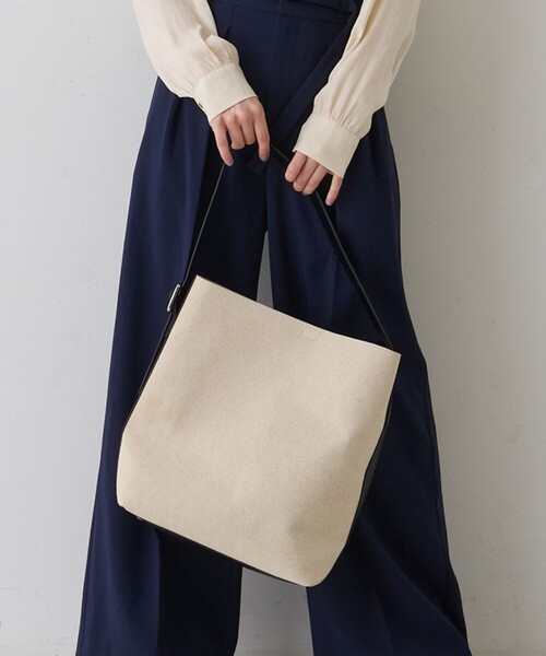 Rouge vif(ルージュヴィフ)の「【CHIMERE/シメール】キャンバスワンショルダーバッグ(ショルダーバッグ・レディース・ブラウン/ブラック・フリー)」の4枚目の写真