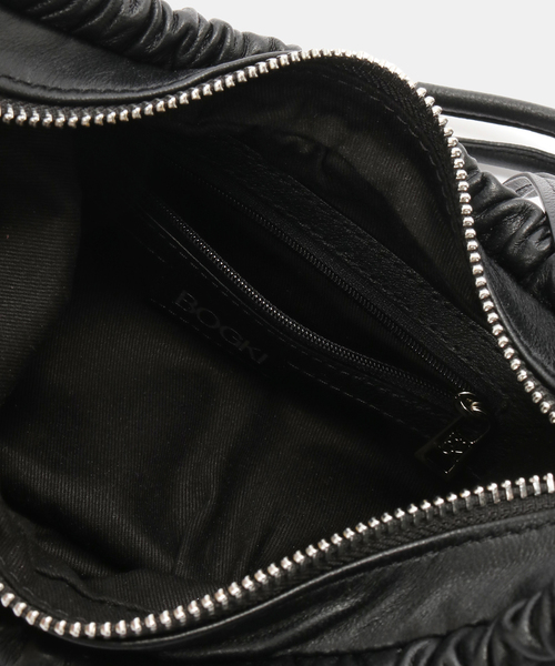 U by SPICK&SPAN(ユーバイスピックアンドスパン)の「BOGKI/ボクギ RIPPLE Crossbody Bag(ショルダーバッグ・レディース・ブラック・FREE)」の8枚目の写真