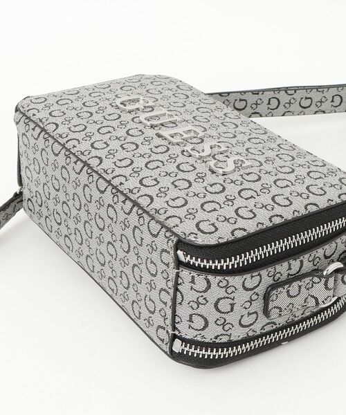 Guess(ゲス)の「SOFIA Mini Crossbody Top Zip ショルダーバッグ (ショルダーバッグ・レディース・ブラック/ライトピンク・ONE SIZE)」の12枚目の写真