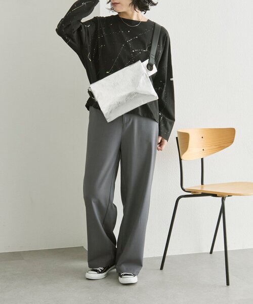 ear PAPILLONNER(イアパピヨネ)の「【kawa-kawa(カワカワ)】NO1533 incasボディバッグM(ショルダーバッグ・レディース・シルバー・FREE)」の14枚目の写真