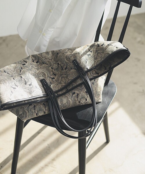 A VACATION（アヴァケーション）の「【別注】A VACATION / ONYX ROAM トートバッグ（トートバッグ・レディース・ブラック系その他・ONE SIZE）」の2枚目の写真