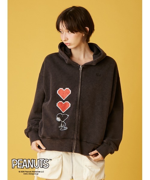 FURFUR(ファーファー)の「スヌーピーコラボルーズシルエットパーカー(パーカー・レディース・ブラック/ブルー/ホワイト・F)」の6枚目の写真