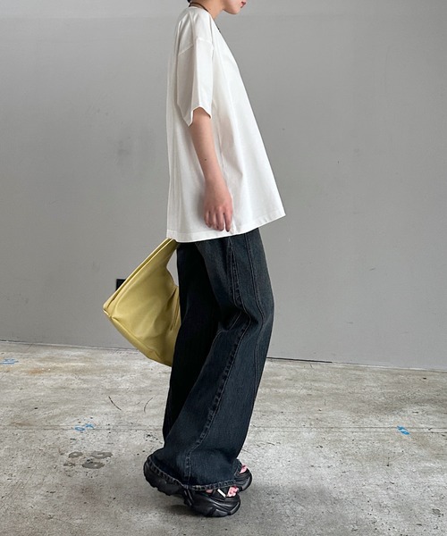 PAGEBOY（ページボーイ）の「ジミレスルーズT【WEB限定】（Tシャツ/カットソー・レディース・チャコールグレー/ブラック/オフホワイト/ピンク/ターコイズブルー/グレイッシュベージュ・FREE）」の9枚目の写真