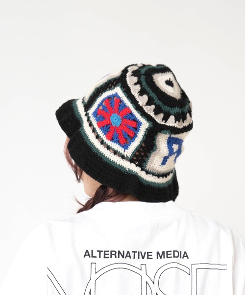 RNA(アールエヌエー)の「E5247 MIXモチーフクロシェHAT(ハット・レディース・ブラック/ピンク・FREE)」の4枚目の写真