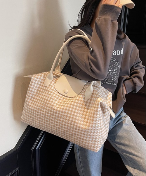 FREE STYLISTS（フリー スタイリスト）の「【トラベル・大容量・Y2K】千鳥柄 ボストンバッグ 旅行バッグ 2WAY トートバッグ A4収納 撥水（ショルダーバッグ・レディース・ハウンドトゥース/ブラック/ブルー・FREE）」の21枚目の写真