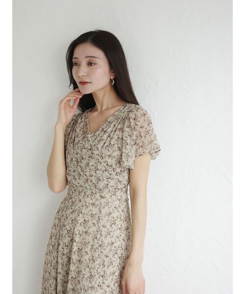 LAGUNAMOON(ラグナムーン)の「フローラルカシュクールワンピース 【夏服】(ワンピース・レディース・イエロー/ブルー・SMALL/MEDIUM)」の5枚目の写真