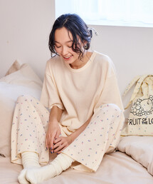 FRUIT OF THE LOOM（フルーツオブザルーム）の「FRUIT OF THE LOOM × FREAK'S STORE/フルーツオブザルーム 別注 無地Tシャツ フラワーパンツ ルームセット/パジャマセット（ルームウェア/パジャマ）」