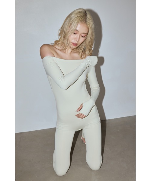DLESS(ドレス)の「Offshoulder bodysuits/オフショルダーボディスーツ(Tシャツ/カットソー・レディース・ブラック/ホワイト系その他・S/XS)」の11枚目の写真
