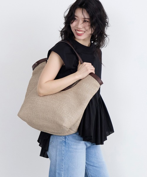 marco masi（マルコマージ）の「【MARCO MASI】ラフィア風ハンドバッグ（ハンドバッグ・レディース・グレイッシュベージュ・FREE）」の2枚目の写真