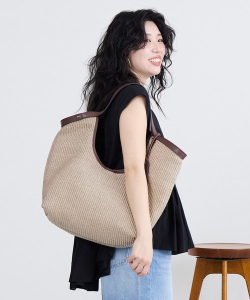 marco masi（マルコマージ）の「【MARCO MASI】ラフィア風ハンドバッグ（ハンドバッグ・レディース・グレイッシュベージュ・FREE）」の3枚目の写真