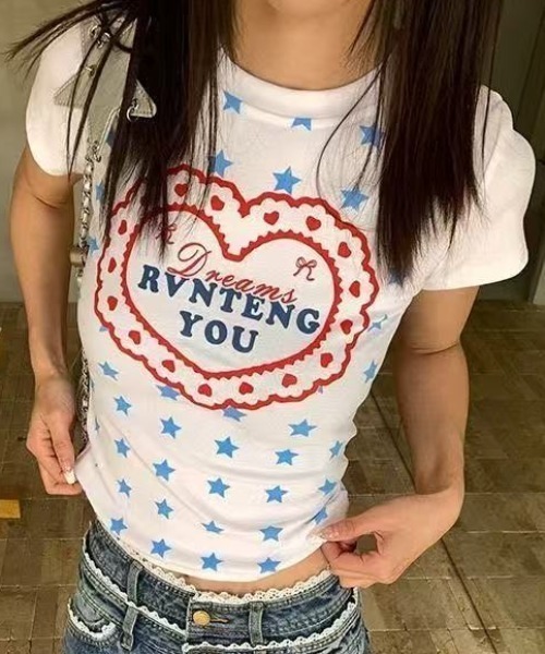 Achic(アシック)の「ハートロゴプリント半袖Tシャツ(Tシャツ/カットソー・レディース・ホワイト/イエロー・M)」の4枚目の写真