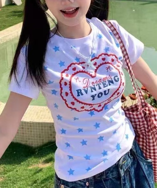 Achic(アシック)の「ハートロゴプリント半袖Tシャツ(Tシャツ/カットソー・レディース・ホワイト/イエロー・M)」の3枚目の写真
