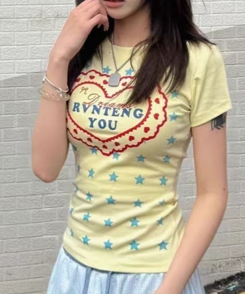 Achic(アシック)の「ハートロゴプリント半袖Tシャツ(Tシャツ/カットソー・レディース・ホワイト/イエロー・M)」の15枚目の写真