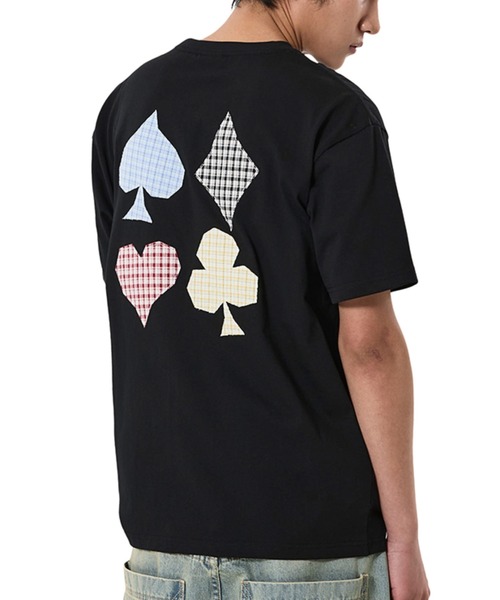 OY(オーワイ)の「『OY/オーワイ』CHECK TRUMP PATCH TEE /チェックトランプパッチTシャツ(Tシャツ/カットソー・メンズ・ブラック/ホワイト・L/M)」の1枚目の写真