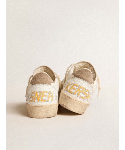 GOLDEN GOOSE(ゴールデングース)の「レディース Ball Star ナッパレザー ホワイトスター&グリッターヒールタブ(スニーカー・レディース・ホワイト×ブルー・35/37/40/39)」の2枚目の写真