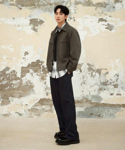 MINDBRIDGE（マインドブリッジ）の「[COUTURE]デニムライクワイドワンタックパンツ MYPT6173（その他パンツ・メンズ・チャコールグレー・34/32/30/29）」の2枚目の写真