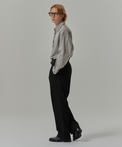 MINDBRIDGE（マインドブリッジ）の「[COUTURE]デニムライクワイドワンタックパンツ MYPT6173（その他パンツ・メンズ・チャコールグレー・34/32/30/29）」の3枚目の写真