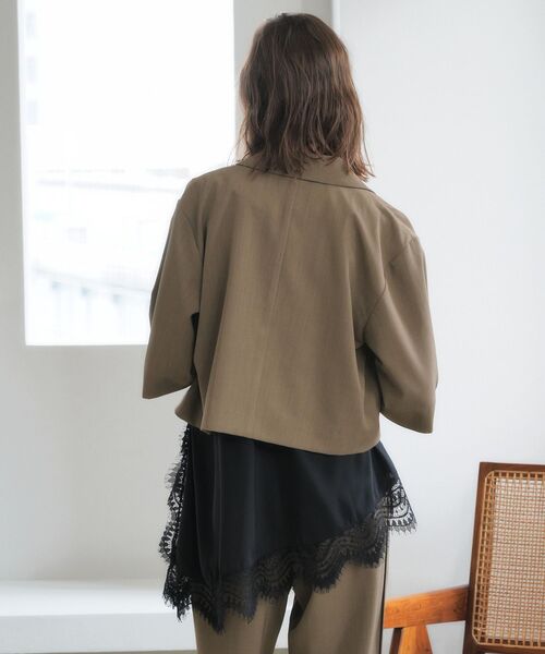 YECCA VECCA(イェッカヴェッカ)の「2wayアシメデザインノースリーブブラウス(シャツ/ブラウス・レディース・ブラック/オフホワイト・FREE)」の12枚目の写真