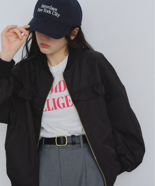 P.V.T(ピーブイティー)の「バックフリルブルゾン(ブルゾン・レディース・カーキ/Black・M)」の1枚目の写真