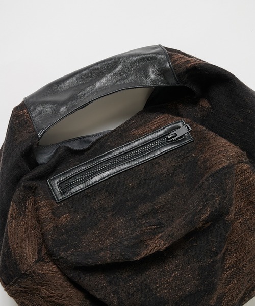 TAAKK(ターク)の「【TAAKK/ターク】Denim Bag (Small)(ショルダーバッグ・メンズ・インディゴブルー/ブラウン・FREE)」の10枚目の写真
