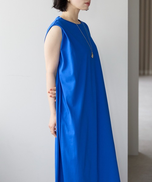 r.(アールドット)の「【接触冷感・UVカット・吸水速乾機能付き】ショルダータックワンピース(ワンピース・レディース・キャメル/チャコールグレー/ブルー/ブラック・FREE)」の16枚目の写真