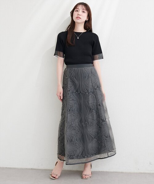 natural couture(ナチュラルクチュール)の「フラワーチュールスカート(スカート・レディース・オフホワイト/チャコールグレー/サックスブルー・FREE)」の11枚目の写真