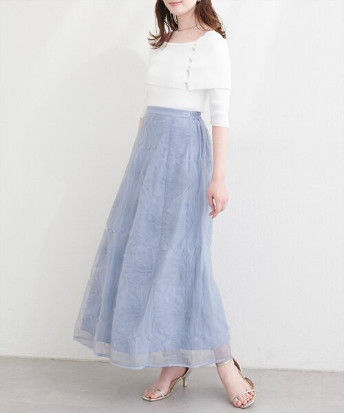natural couture(ナチュラルクチュール)の「フラワーチュールスカート(スカート・レディース・オフホワイト/チャコールグレー/サックスブルー・FREE)」の5枚目の写真