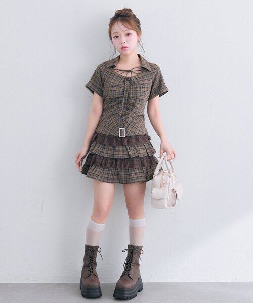 OLIVE des OLIVE(オリーブデオリーブ)の「ティアードシャツワンピ(ワンピース・レディース・ブラウン/オフホワイト/ブラック・FREE)」の22枚目の写真