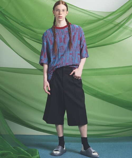 MAISON SPECIAL(メゾンスペシャル)の「《UNISEX》Geometric Jacquard Prime-Over Knit T-shirt/ジオメトリックジャガードプライムオーバーニットTシャツ【MAISON SPECIAL/メゾンスペシャル】(Tシャツ/カットソー・メンズ・レッド/ピンク・0/1/2)」の3枚目の写真