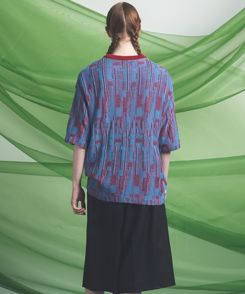 MAISON SPECIAL(メゾンスペシャル)の「《UNISEX》Geometric Jacquard Prime-Over Knit T-shirt/ジオメトリックジャガードプライムオーバーニットTシャツ【MAISON SPECIAL/メゾンスペシャル】(Tシャツ/カットソー・メンズ・レッド/ピンク・0/1/2)」の6枚目の写真