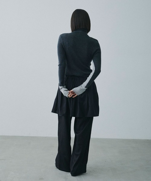 Clum(クルム)の「wrap design wide slacks / ラップデザインワイドスラックス(スラックス・レディース・ブラック/チャコールグレー・FREE)」の15枚目の写真