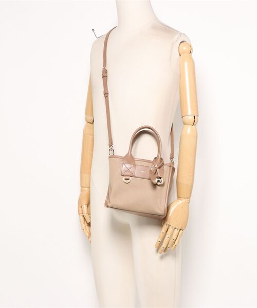 FURLA(フルラ)の「フルラ ディバイデッド (Furla Divide It) ミニトートバッグ(トートバッグ・レディース・ピンクベージュ/セージグリーン/サンドベージュ・ONE SIZE)」の16枚目の写真