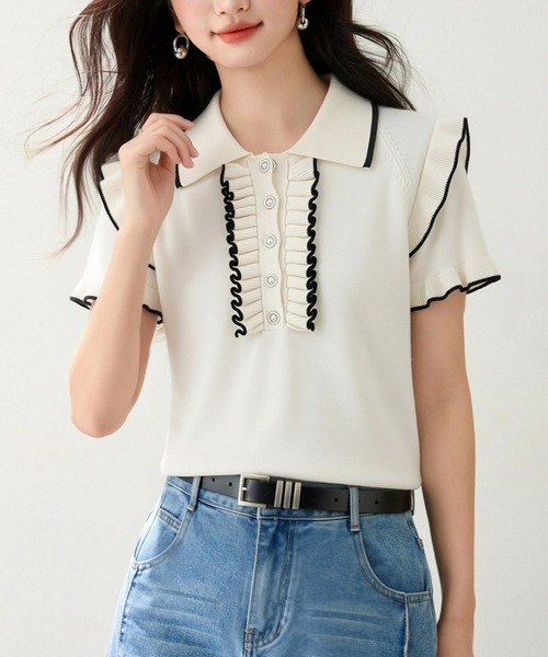 AMAJI(アマジ)の「Polo襟 フロントボタン フリル装飾 半袖 ニットトップス(ニット/セーター・レディース・ネイビー/ホワイト・X-LARGE/LARGE/MEDIUM/SMALL)」の2枚目の写真