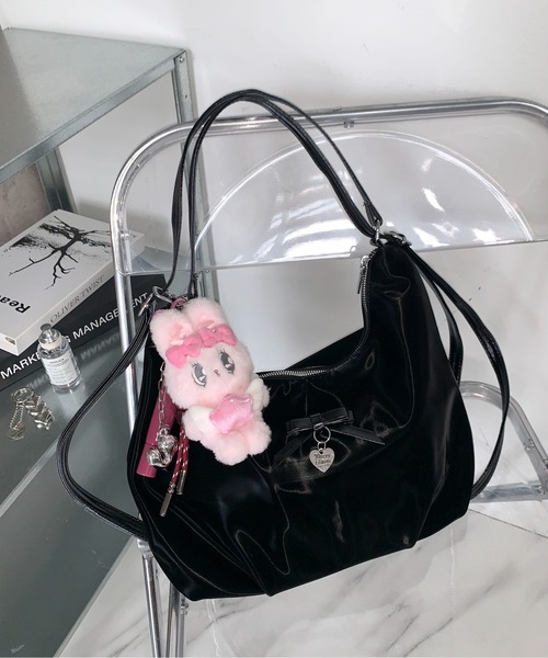 pyornim(ピョルニム)の「【3WAY】リボン ハート ワンポイント マルチWAY ショルダーバッグ リュック トートバッグ(ショルダーバッグ・レディース・ブラック/ブルー/ホワイト/レッド・F)」の1枚目の写真