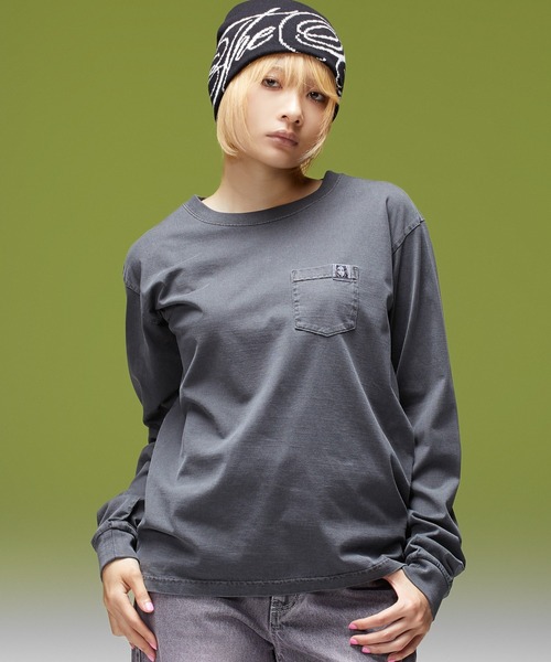 X-girl(エックスガール)の「PIGMENT DYED POCKET L/S TEE(Tシャツ/カットソー・レディース・パープル/ブラック/ブラウン・L/M/S)」の14枚目の写真